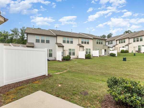 123 Oak Street, 67890 Copper Town