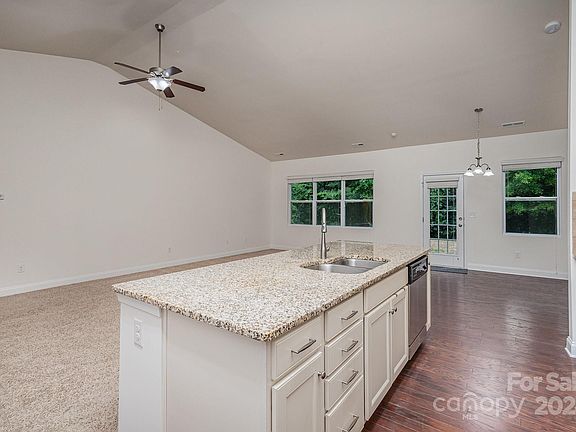 72 Green Tree, 34829 Gold Town
