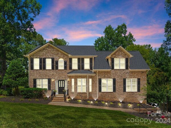 15 Aspen Street, 92817 Aluminum City
