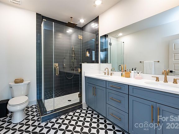 142 Quince St, 37562 Quartz Town
