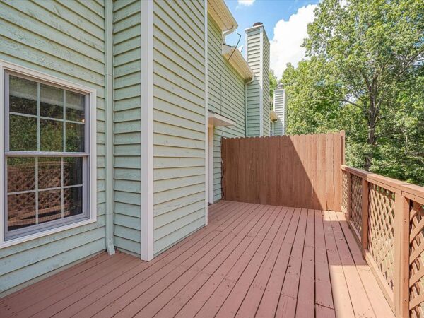 82 Nectarine Street, 27410 Nickel Town