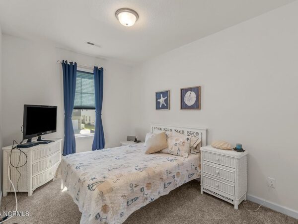 47 Greenbriar Lane, 63849 Gold City