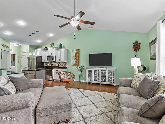 134 Yellow Tulip Street, 47290 Iron Town