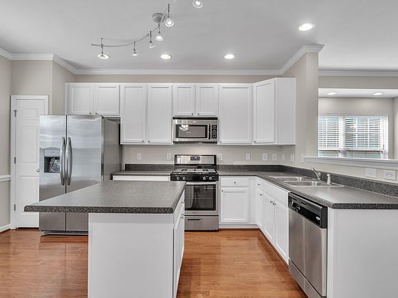84 Violet Street, 72931 Vanadium City