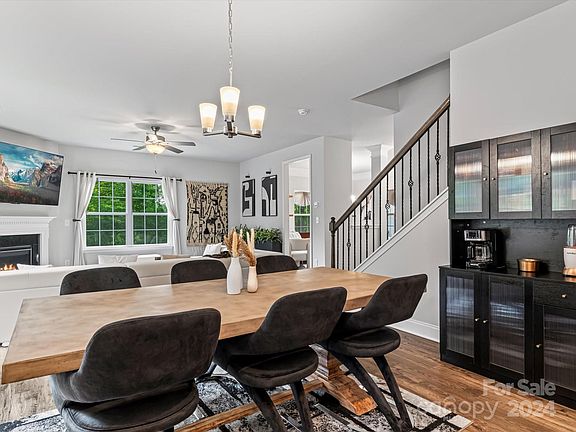243 Cherry Blossom Avenue, 90742 Copperville