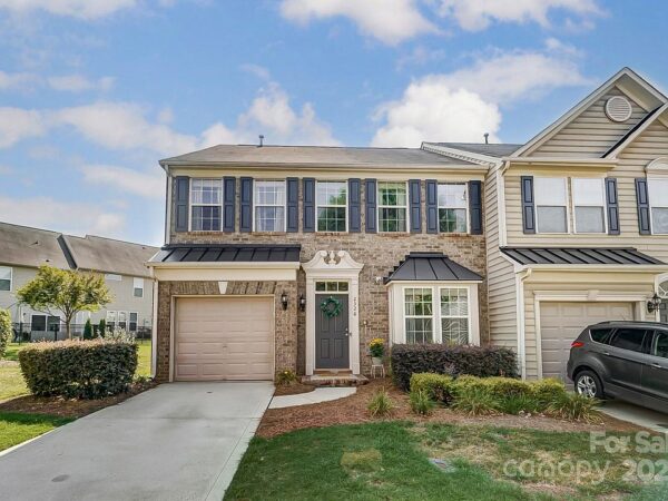 147 Silver Street, 90210 Bronze Town