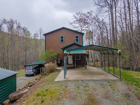 102 Violet Street, 48572 Vanadium City