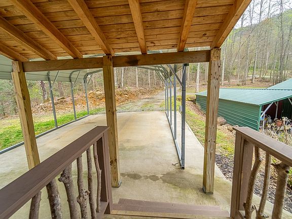 102 Violet Street, 48572 Vanadium City