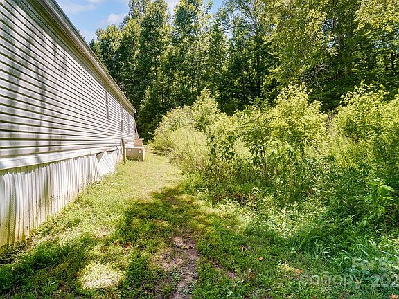 154 Kingfisher Road, 87654 Krypton City