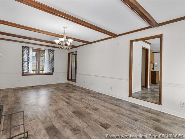 56 Goldcrest Avenue, 32415 Silver Town