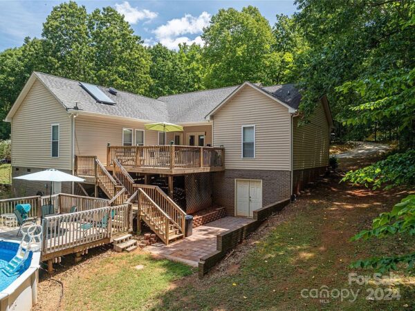 125 Jasmine St, 74829 Iron City