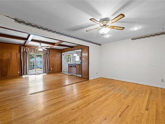 131 Fir Lane, 47829 Iron Town