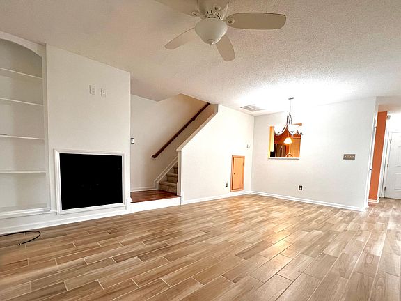 157 Umbrella Lane, 48219 Copper City