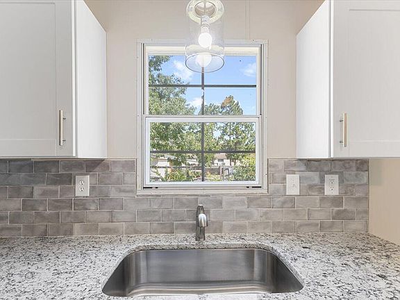 142 Yellow Rose Street, 73920 Silver City