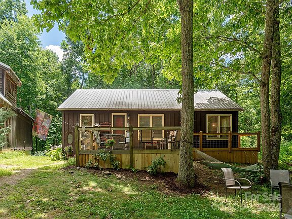 52 Nectarine Street, 89475 Nickel Town