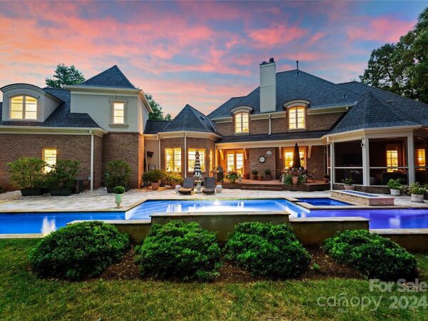 72 Lilac Lane, 23918 Iron City