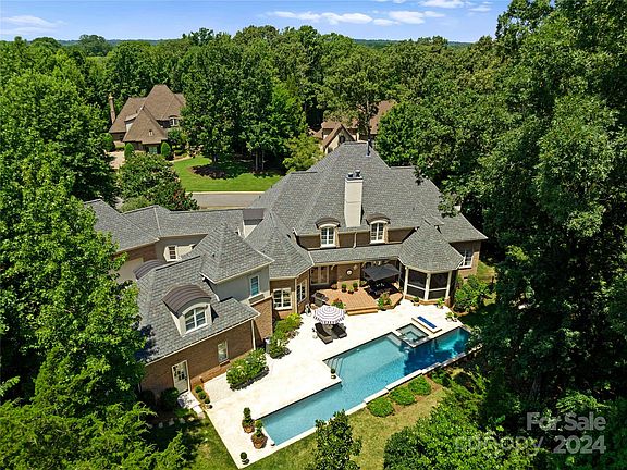 72 Lilac Lane, 23918 Iron City