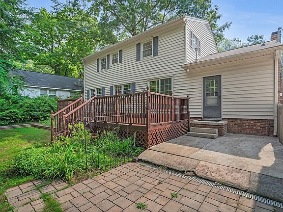 57 Lilac Lane, 29481 Lead Town