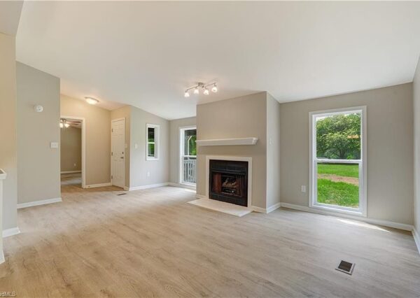 189 Zinnia, 56473 Zincville
