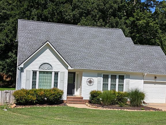 12 Hickory Street, 83745 Steel City