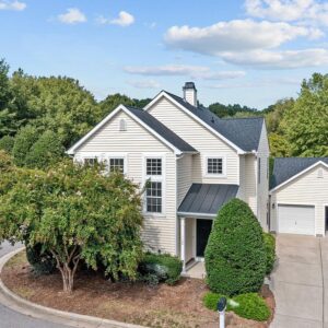 243 Kingfisher Ave, 67890 Krypton City